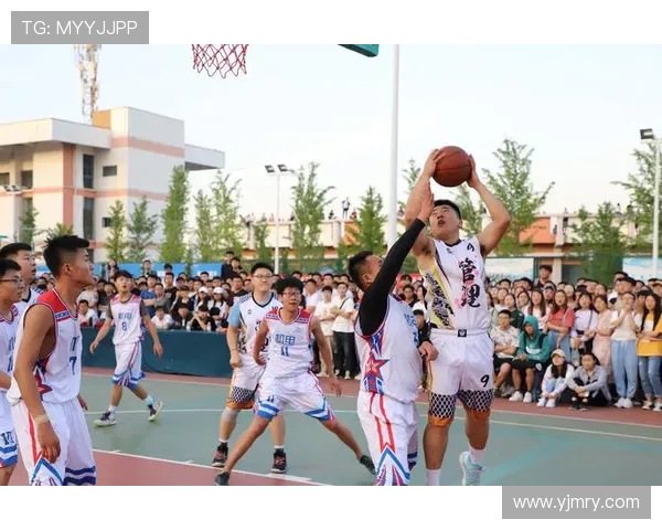 对话吴芳：回顾她的篮球生涯与奋斗历程的精彩瞬间