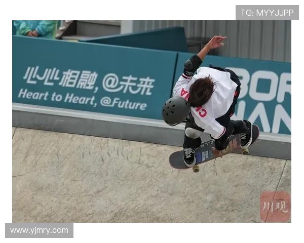 杭州滑板队在世界街舞大赛中以66分领先积分榜，展现出色实力与风采