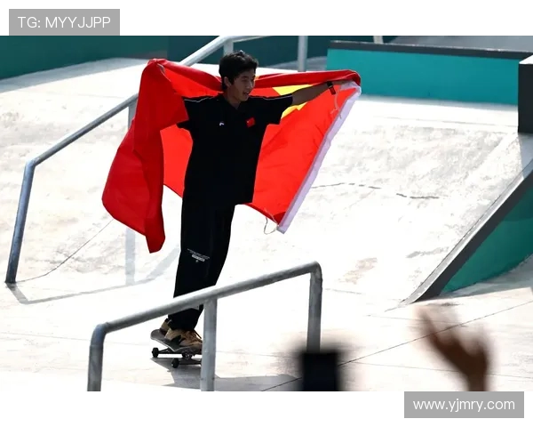 杭州飞盘队在滑板精英赛中以59分稳居积分榜首位