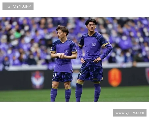 大板樱花与广岛三箭的激烈对决展现日本足球的魅力与激情