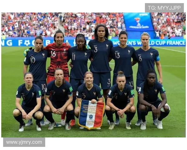 荷兰与法国足球队员实力对比解析及比赛展望