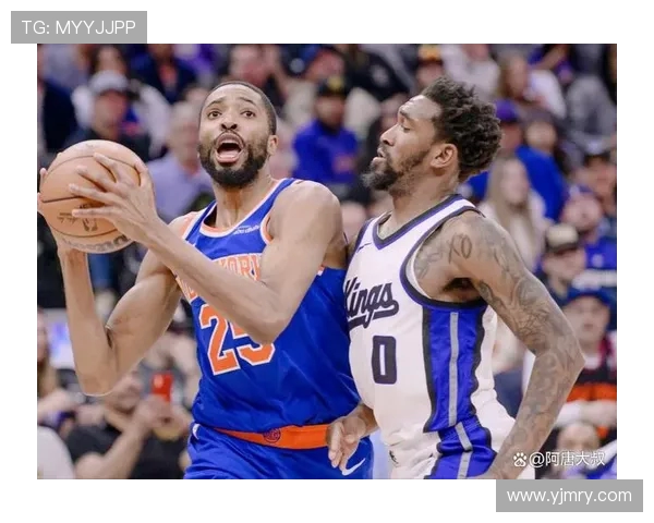 雷霆队与尼克斯队精彩对决瞬间回顾及赛场图片分享 雷霆队与尼克斯队精彩对决瞬间回顾及赛场图片分享