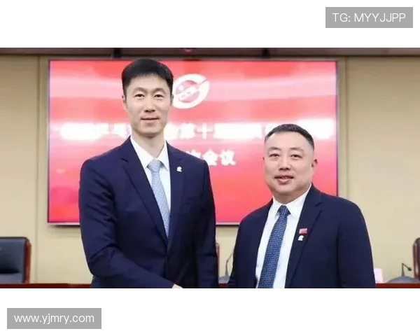 上海篮球队战术解析与大满贯点评全景回顾 上海篮球队战术解析与大满贯点评全景回顾