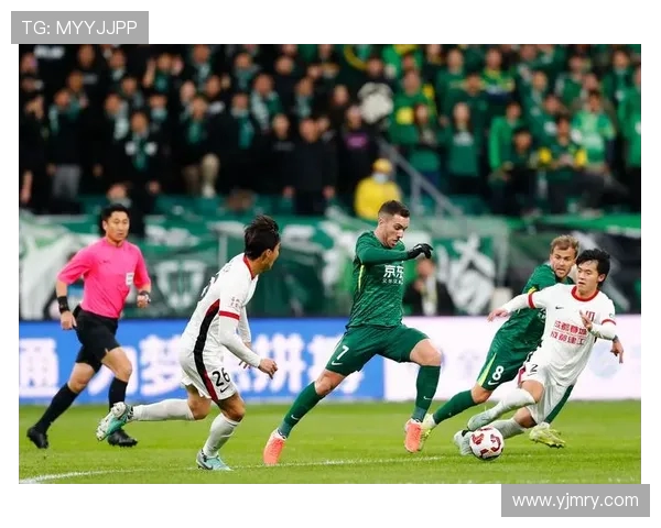 成都足球队的辉煌征程与突破之路全景回顾